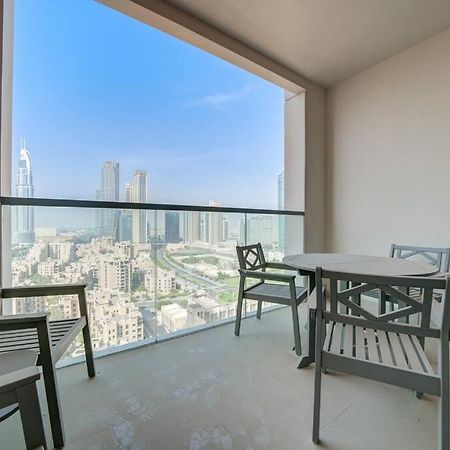 Appartamento Burj Khalifa View - 2Br And Maid - Downtown Dubai Esterno foto